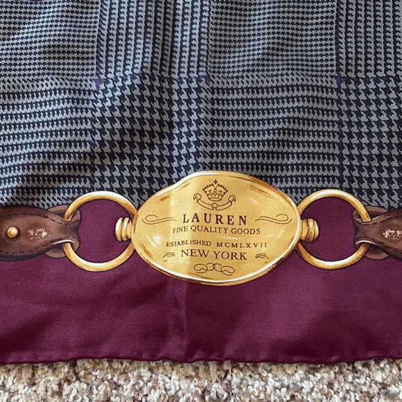 Ralph Lauren Silk Scarf with Chain Design - Picture 2 of 4